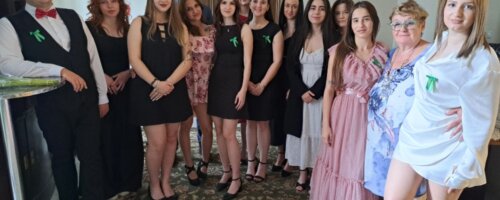 NOVÍ ABSOLVENTI SÚKROMNÉHO GYMNÁZIA